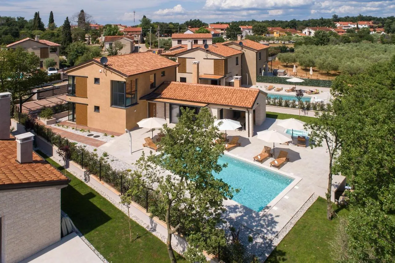 Villa Pedena Kadumi